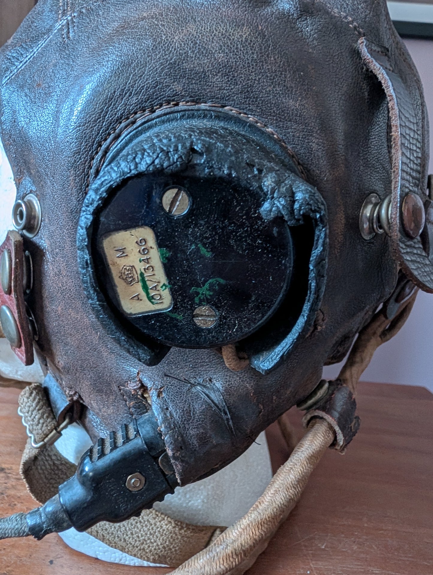 WW2 RAF TYPE C FLYING HELMET, RECEIVERS & WIRING LOOM + TYPE H MASK