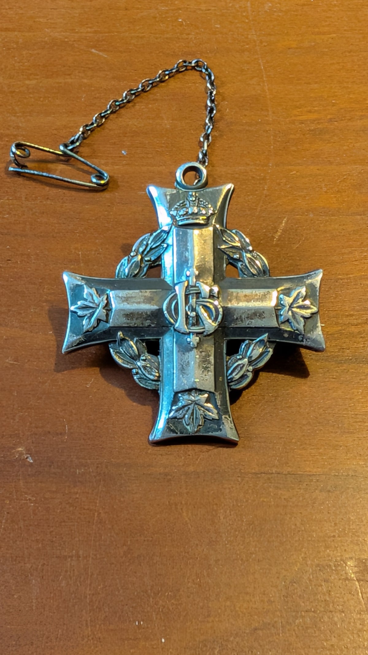 SOLD! WW1 Canadian Memorial Cross, Silver with chain 1914-18 - Pte J Downie