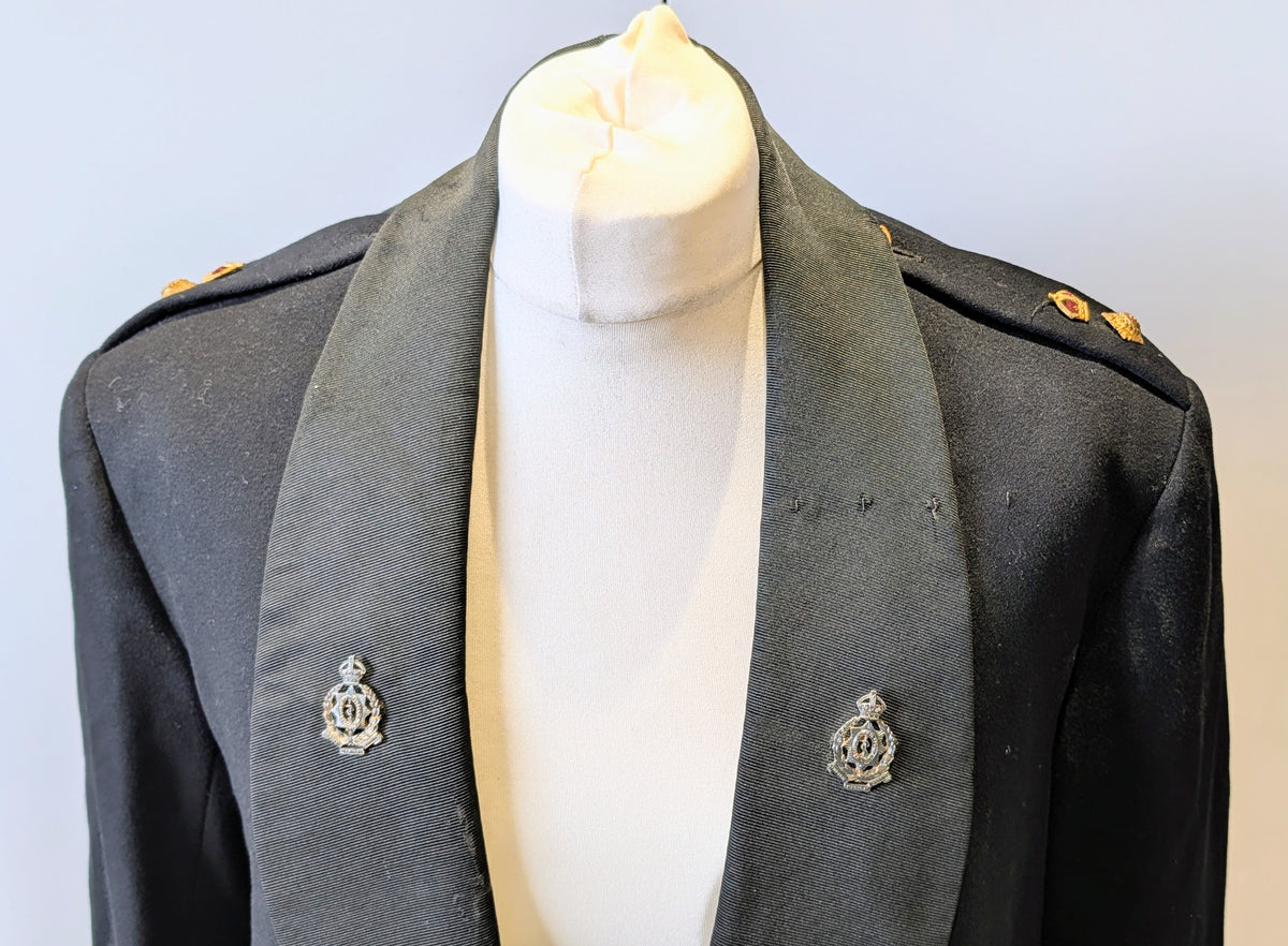 SOLD! Beautiful WW2 Indian Medical Service Lieut Colonels Mess Jacket - Lieut-Colonel F A Barker