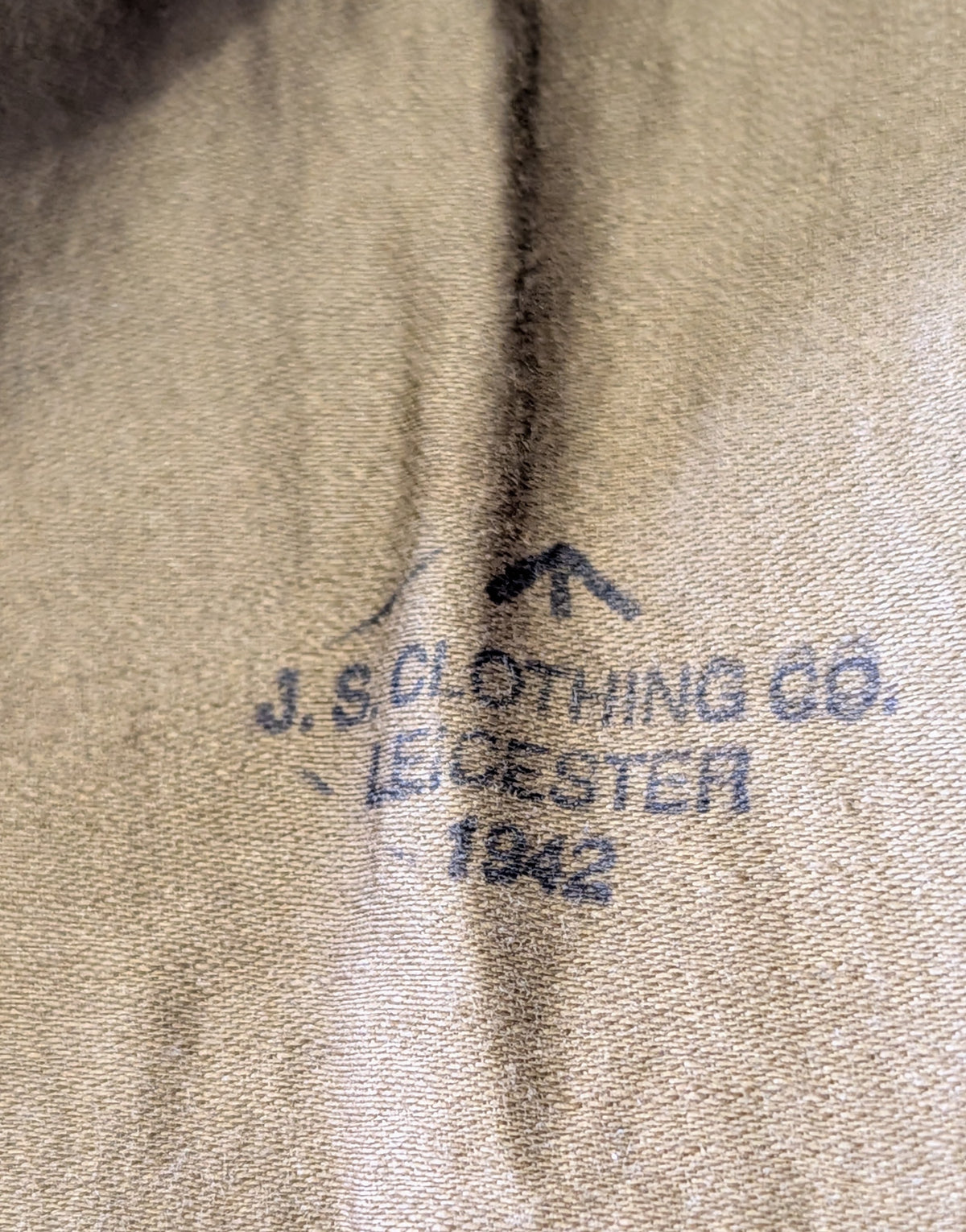 WW2 1942 British  Bedfordshire & Hertfordshire Regt Captain's Jacket